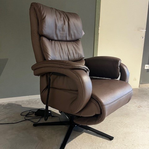 Himolla Cosyform relaxzetel in leder met 4 motoren (uitstaphulp) - 1